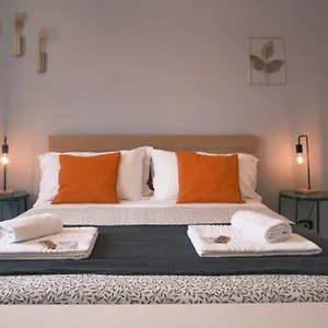 Guest house 71, Milan