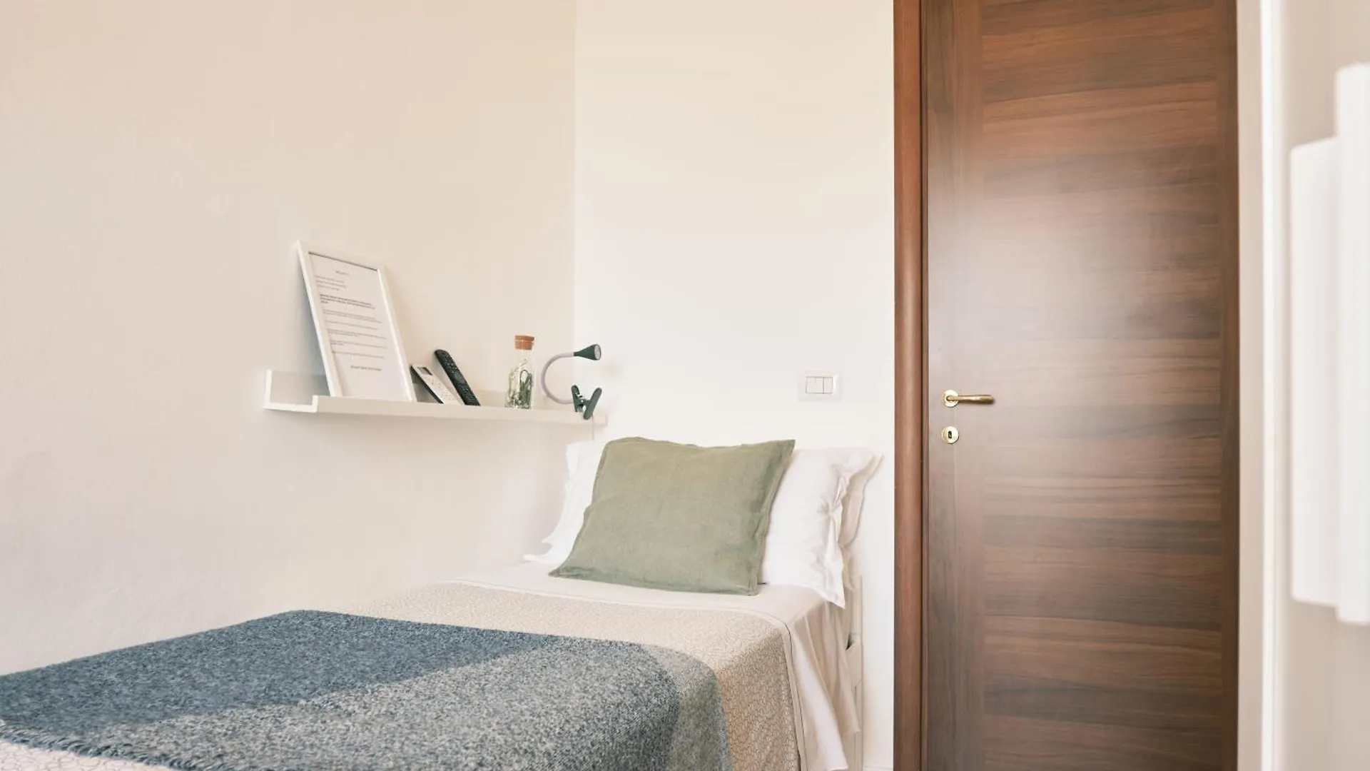 Milano 71 Hotel Guest house Milan