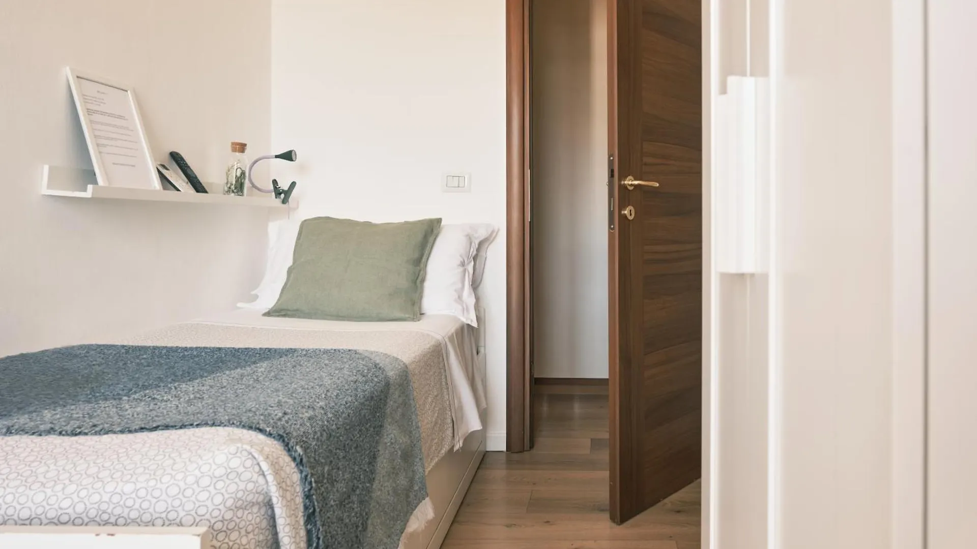 Hotel Milano 71 0*,