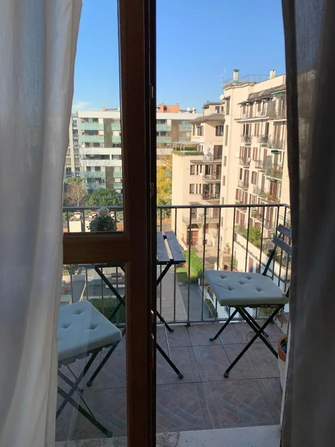 Milano 71 Otel Konukevi
